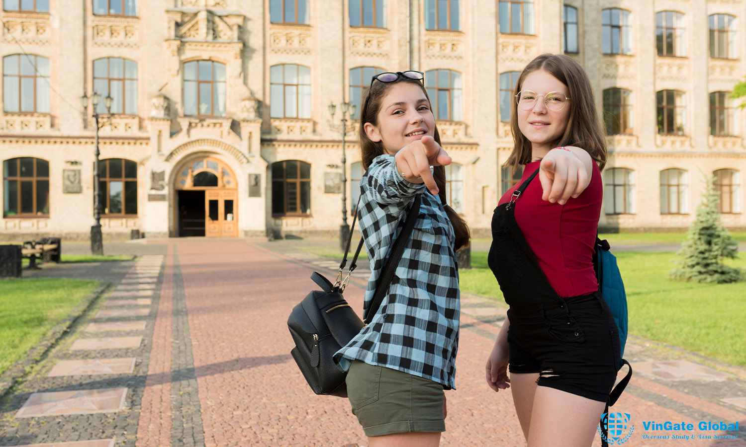 Có 2 sựa lựa chọn cho du học sinh bậc trung học tại Canada